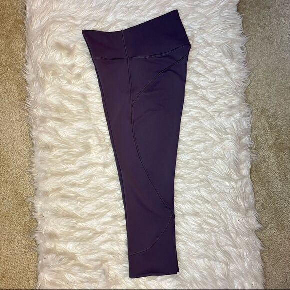 Lululemon In Movement Crop - Picture 6 of 11